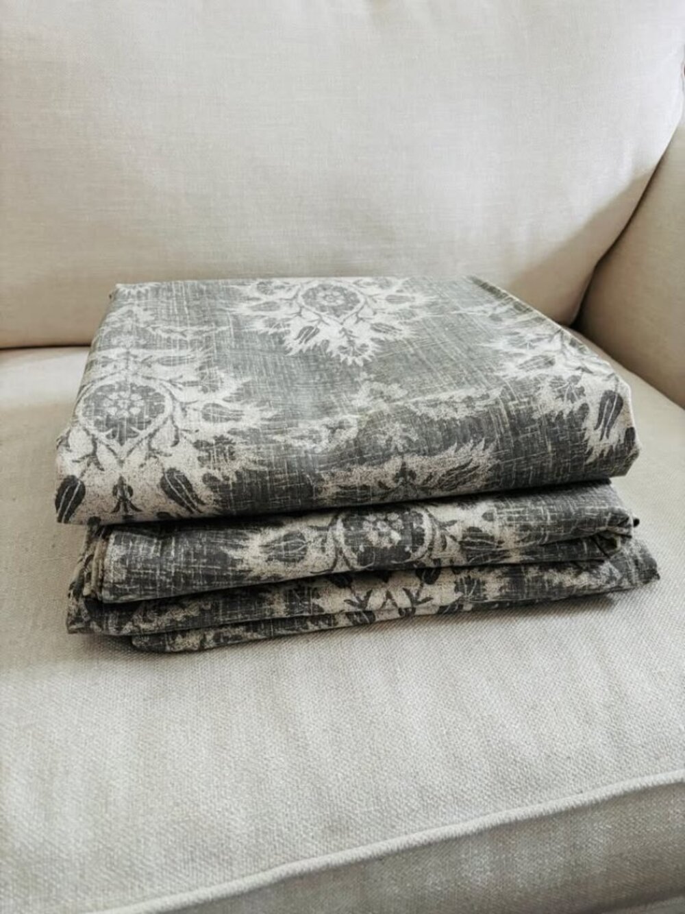 VINTAGE Pottery Barn Gray 50W x 84L Margot Fleur Medallion Drapes– Set of 3